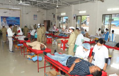 १५० निरंकारी भक्तांचे उत्साहपूर्ण रक्तदान