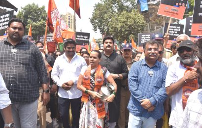 केडीएमसीवर मनसे भाजपाचा तहान मोर्चा