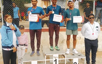 संदीप जोयशी यास पुरुषांच्या १५०० मीटर धावणे स्पर्धेत सुवर्ण