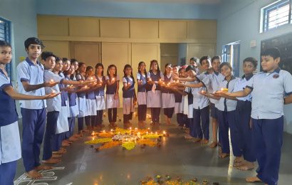 राहनाळ जिल्हा परिषद शाळेत दीप पूजनाचा उत्सव उत्साहाने साजरा