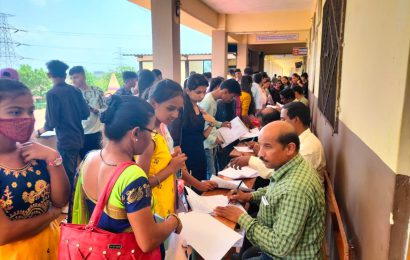 जीवनदीप महाविद्यालय‌ गोवेलीमध्ये एक दिवसीय दाखले वाटप शिबीर संपन्न