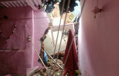 पावसामुळे कल्याण पूर्वेत घरे कोसळली