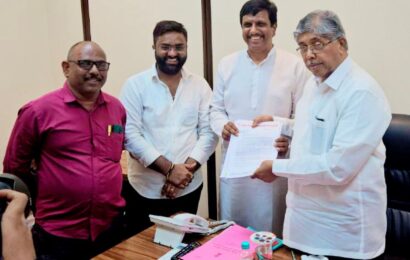 पेंढरकर कॉलेजवर प्रशासकाची नेमणूक करण्याची उच्च तंत्रशिक्षण मंत्र्यांकडे मागणी